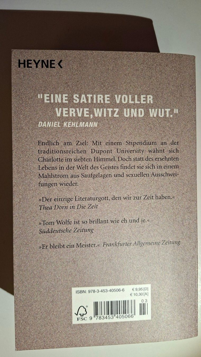 Bücher: Tom Wolfe "Ich bin Charlotte Simmons" – Gebraucht aus Dietikon von Buchantiqdietikon 1