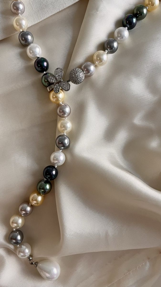 Catenine: Collana perle multicolore con chiusura a farfalla – Nuovo (secondo la descrizione) da Lugano venduto da yul_fhg2 3