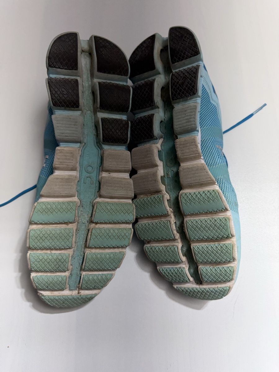 On Scarpe da donna: Baskets On Cloud bleu clair taille 40  – Usato da Brügg BE venduto da Goob 6