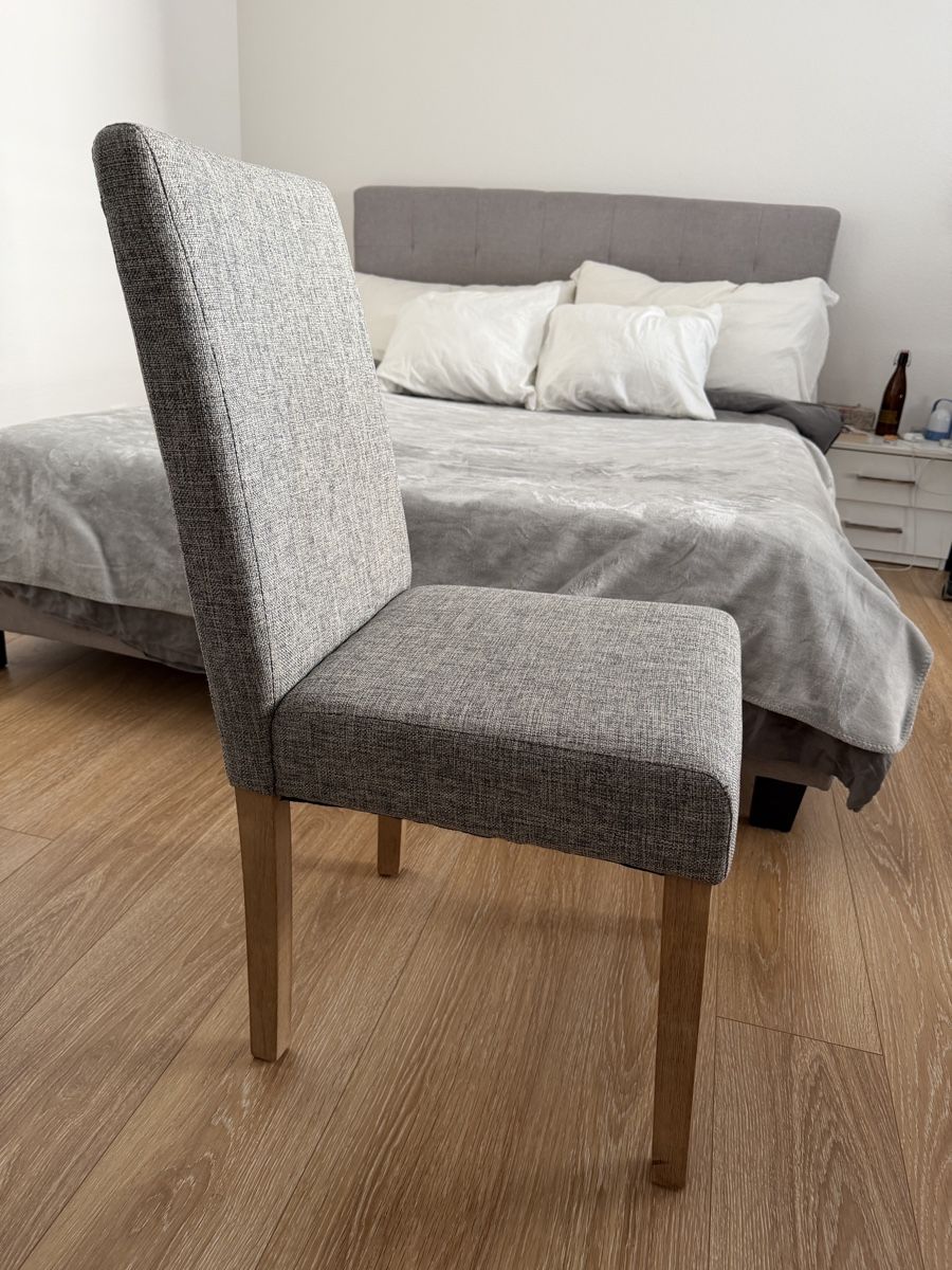 Stühle: Stühle von Heute-Wohnen – Neu (gemäss Beschreibung) aus Zürich von alb_kb7n