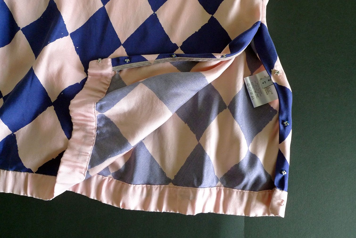 Balenciaga Top: Balenciaga Edition Top / Oberteil – Usato da Zürich venduto da Supetar 5