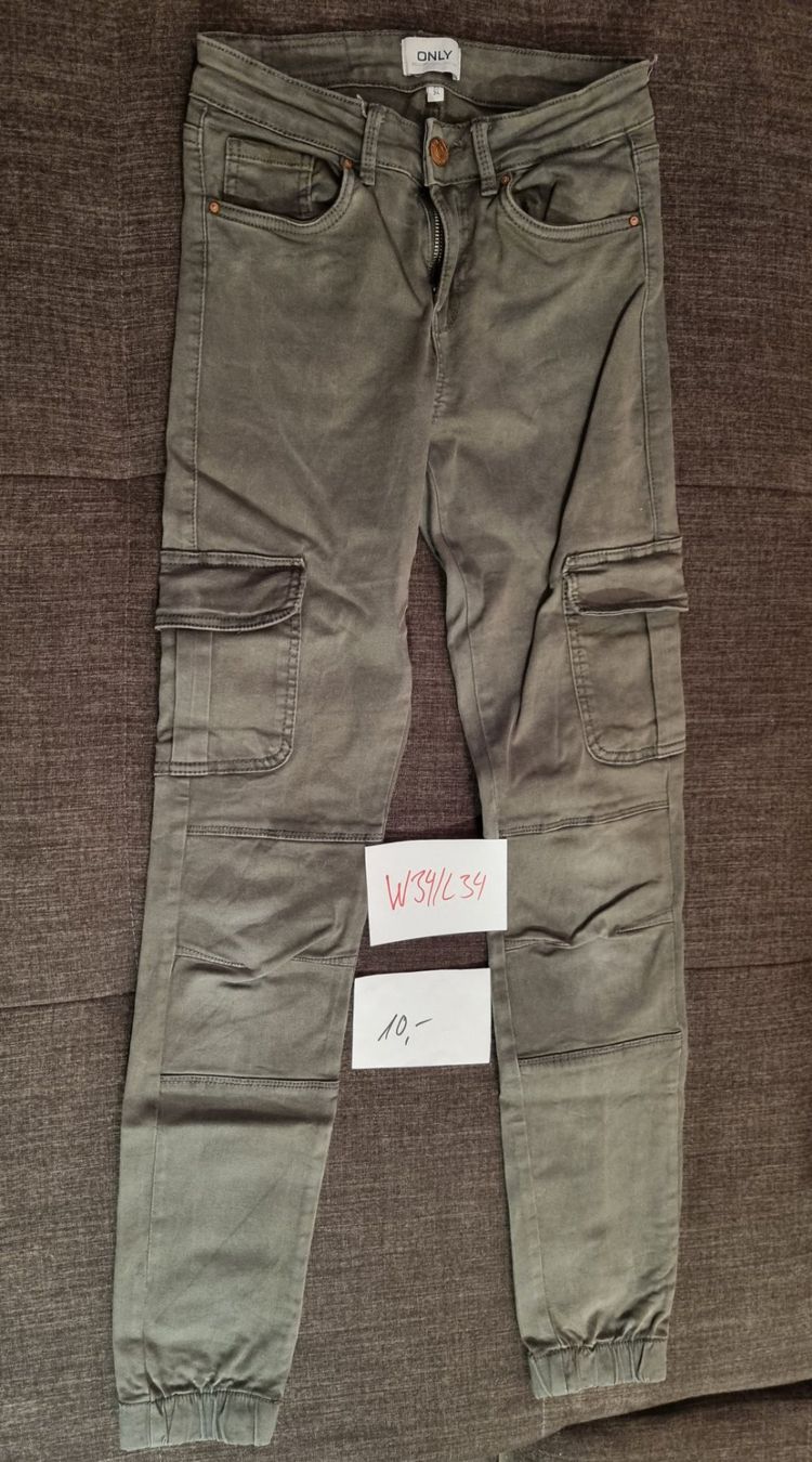 Only Jeans: Only Cargojeans, W34/L34, olive – Usato da Oberrüti venduto da Nicki_Like
