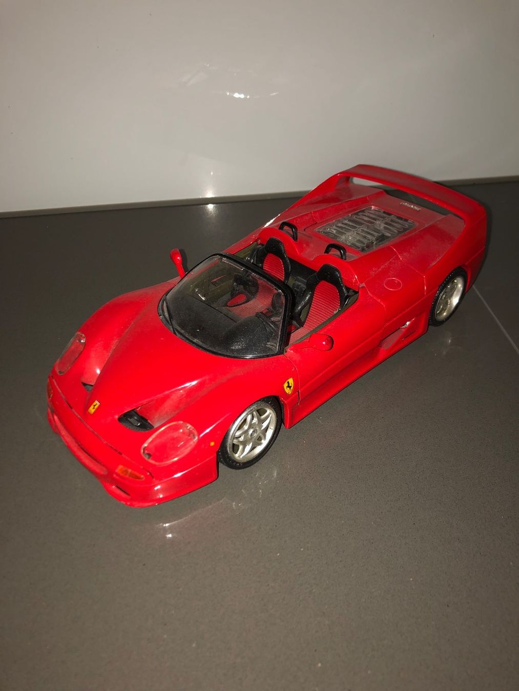 Bburago Modellautos: Ferrari F50 1995 1/18 – Gebraucht aus Dürrenäsch von JFAS