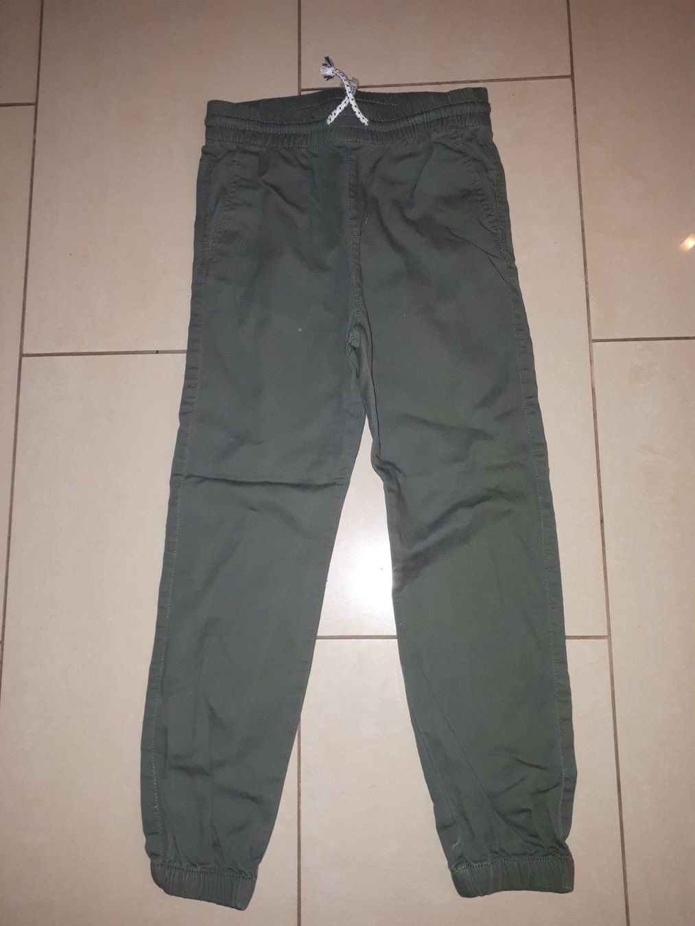 Pantalons: Hose Grösse 140 – D'occasion à Niederönz par Niederhe 1