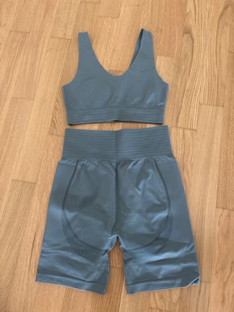 Ensemble sport H&M