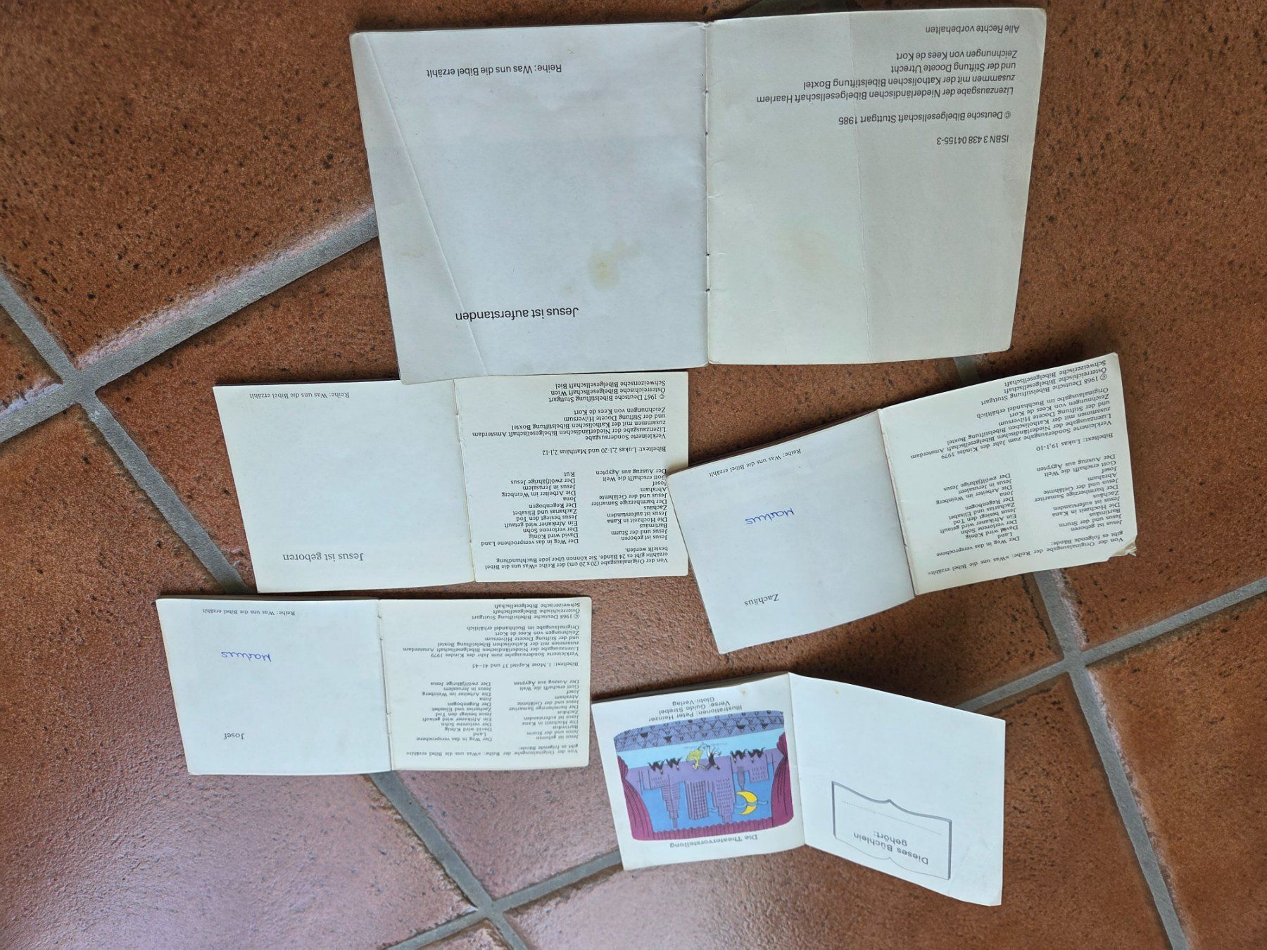 Libri: 4 biblische Kinderbüchlein und 1x Globi – Usato da Bergdietikon venduto da Tanne_10 2