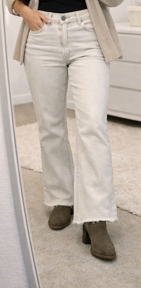 Pantaloni: Weisse Flared Jeans | Gr. 40 – Usato da Kloten venduto da lga_zy7n 1