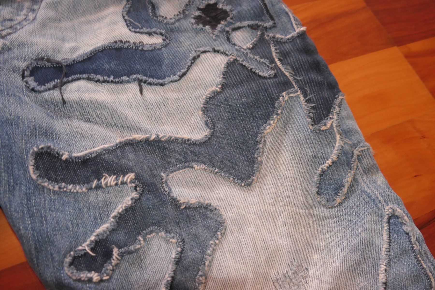 Jeans: Diesel Limited Edtion 498/978 Patchwork Neupreis 1300.- – Usato da Niederglatt SG venduto da bella2022 5