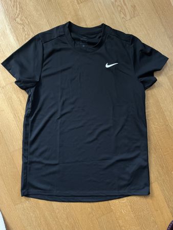 Nike Men’s Tennis Tshirt