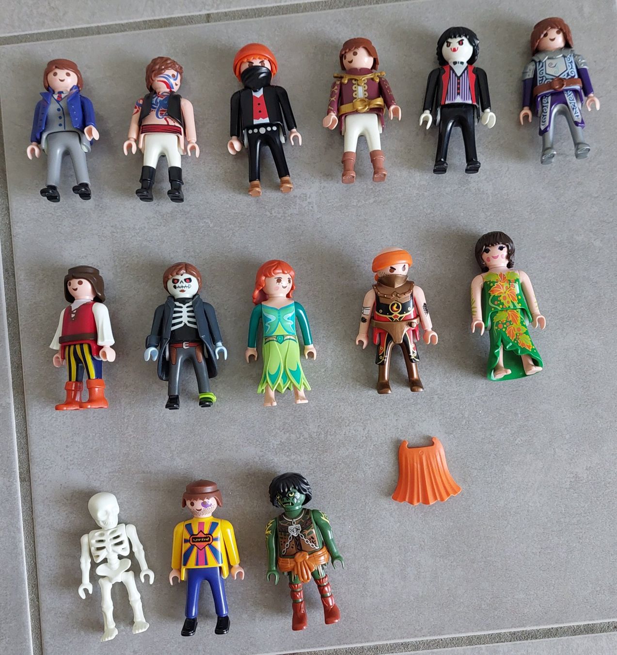 Playmobil Spielzeuge: Playmobil Polizei und Bösewichte – Gebraucht aus Waldkirch von Cswys 3