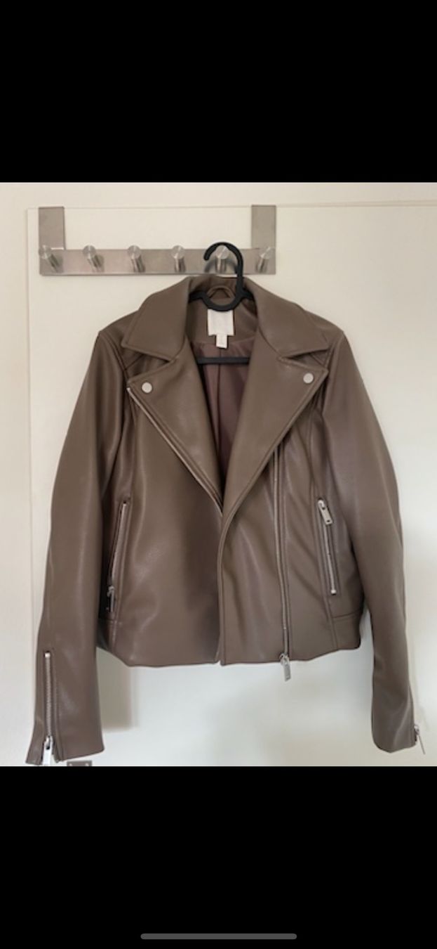 H&M Giacche: Neue Braune Kunstlederjacke – Nuovo (secondo la descrizione) da Neuenhof venduto da UrbanBags