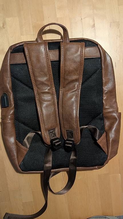 Zaini: Kunstleder Rucksack – Usato da Basel venduto da Tomvobasel 3
