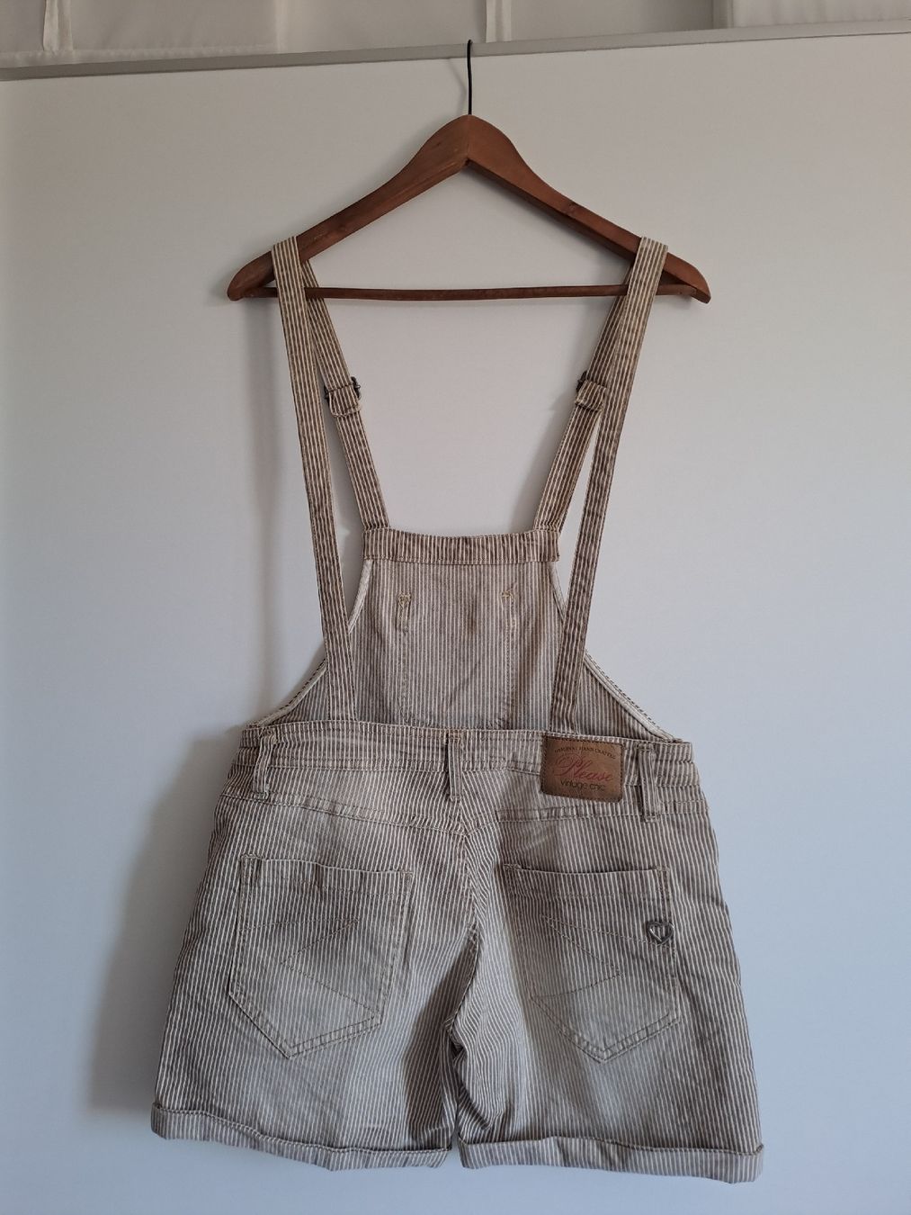 Please Jeans Pantaloni: Kurze Latzhose gestreift Marke Please Grösse M – Nuovo (secondo la descrizione) da Basel venduto da Sevenaa 1