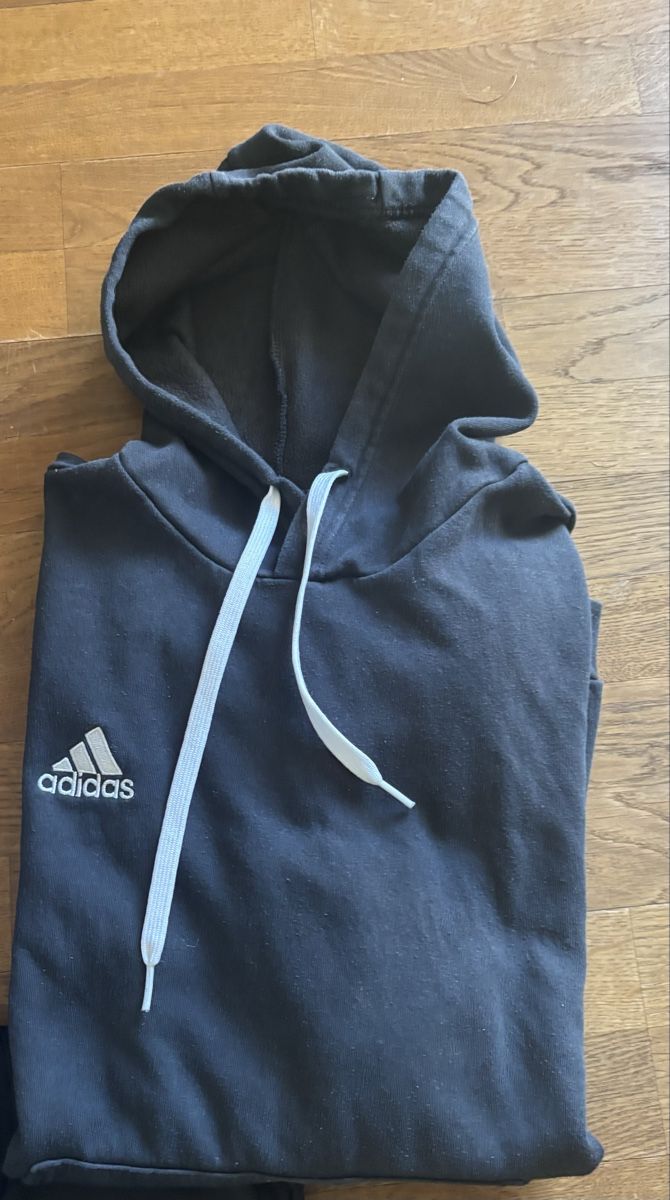 Adidas Kleiderpakete: Adidas Paket Größe L – Gebraucht aus Küttigen von Hedimia 7