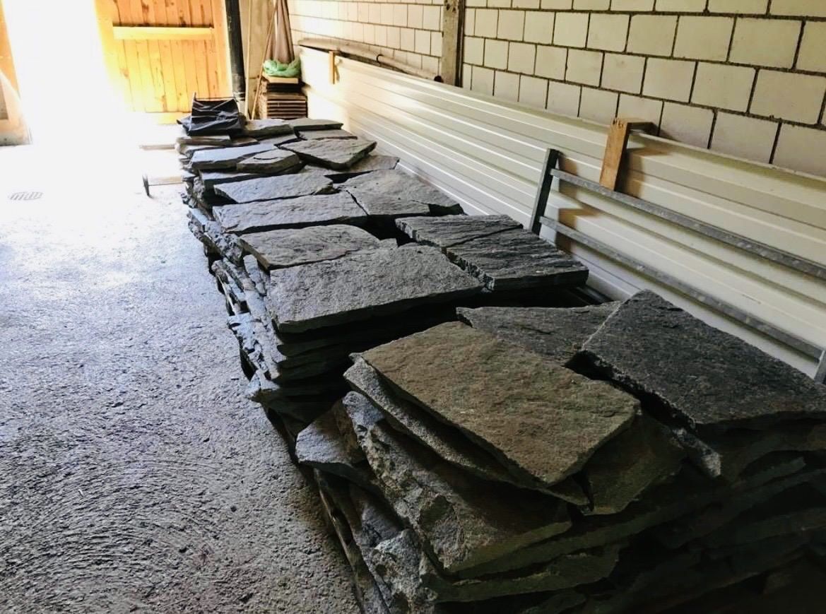 Rivestimenti per pavimenti: Formwilde Granitplatten / Natursteinplatten / Gartenplatten – Usato da Goldingen venduto da sutej2 3