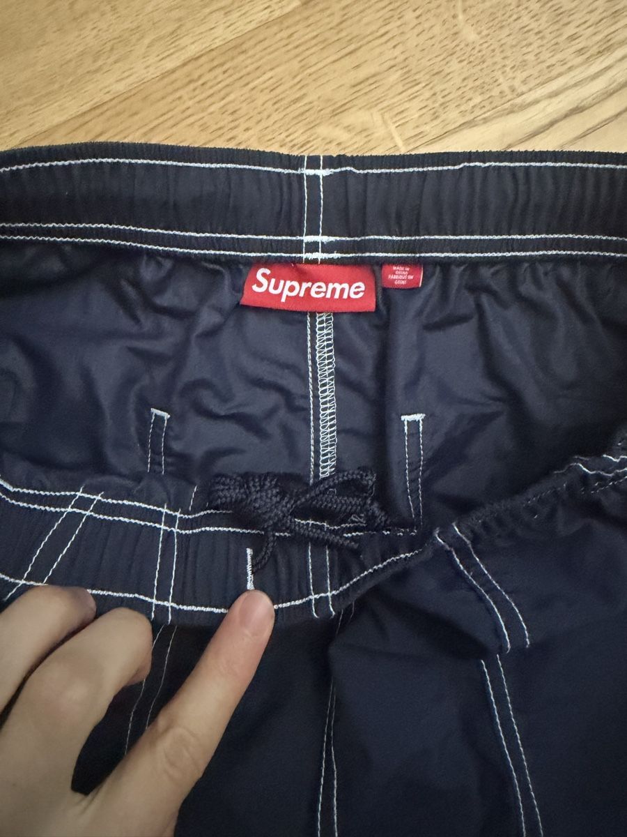 Supreme Pantalons: Supreme Shorts Navy – Neuf (Voir description) à Zürich par jonaslw 1