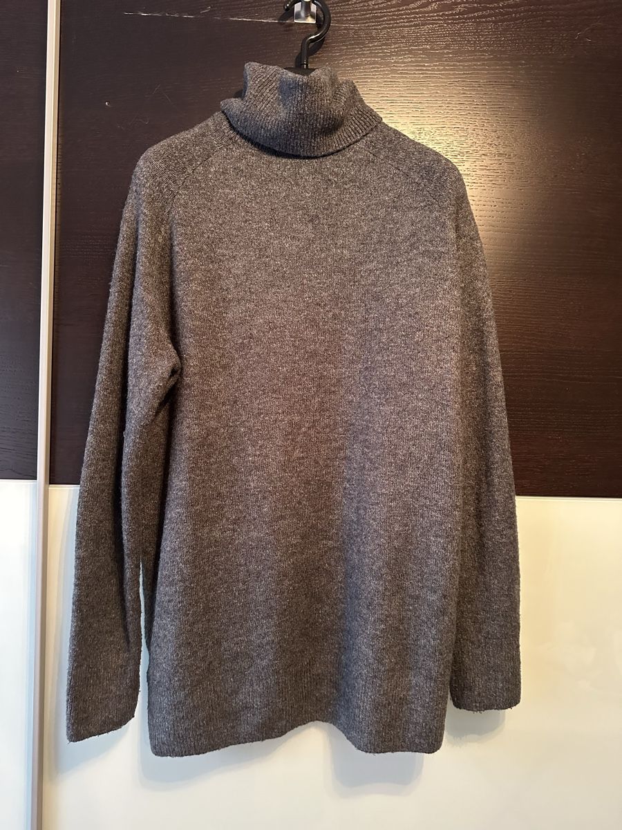 H&M Maglioni & Felpe: Grauer H&M Rollkragenpullover Gr. M – Usato da Altendorf venduto da Eastwick4