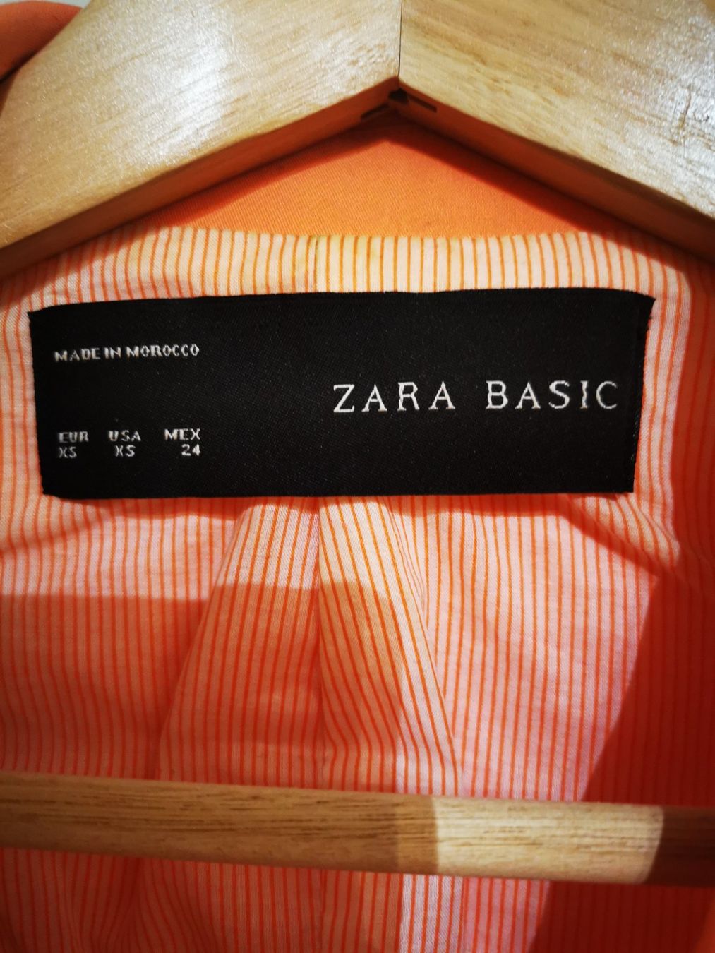 Zara Completi & Tailleur: Blaser Zara, Grösse XS, Lachs Farbe – Usato da Niedergösgen venduto da lil_s6k8 3