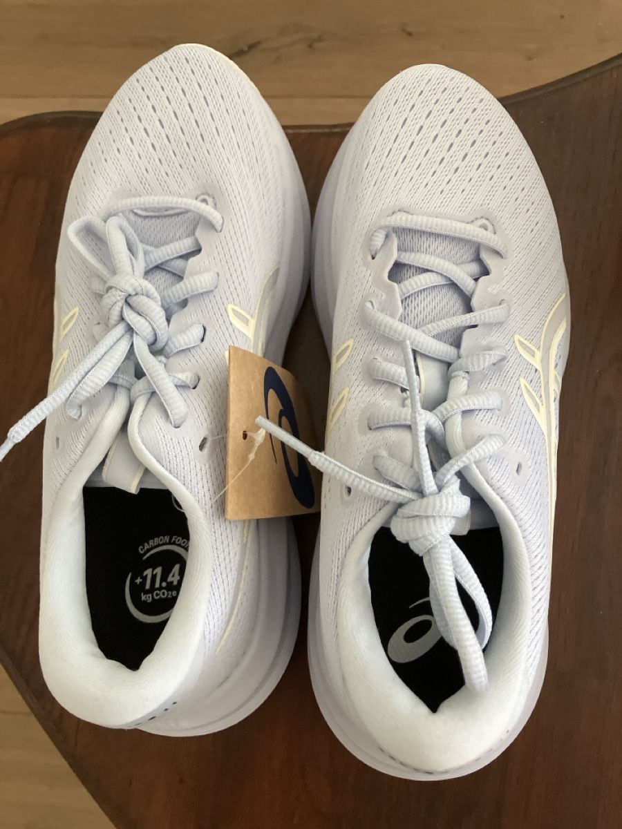 Chaussures femmes: Assics Runner Gr. 38 - blue fade – Neuf avec emballage d'origine à Bubikon par nb_b8d9