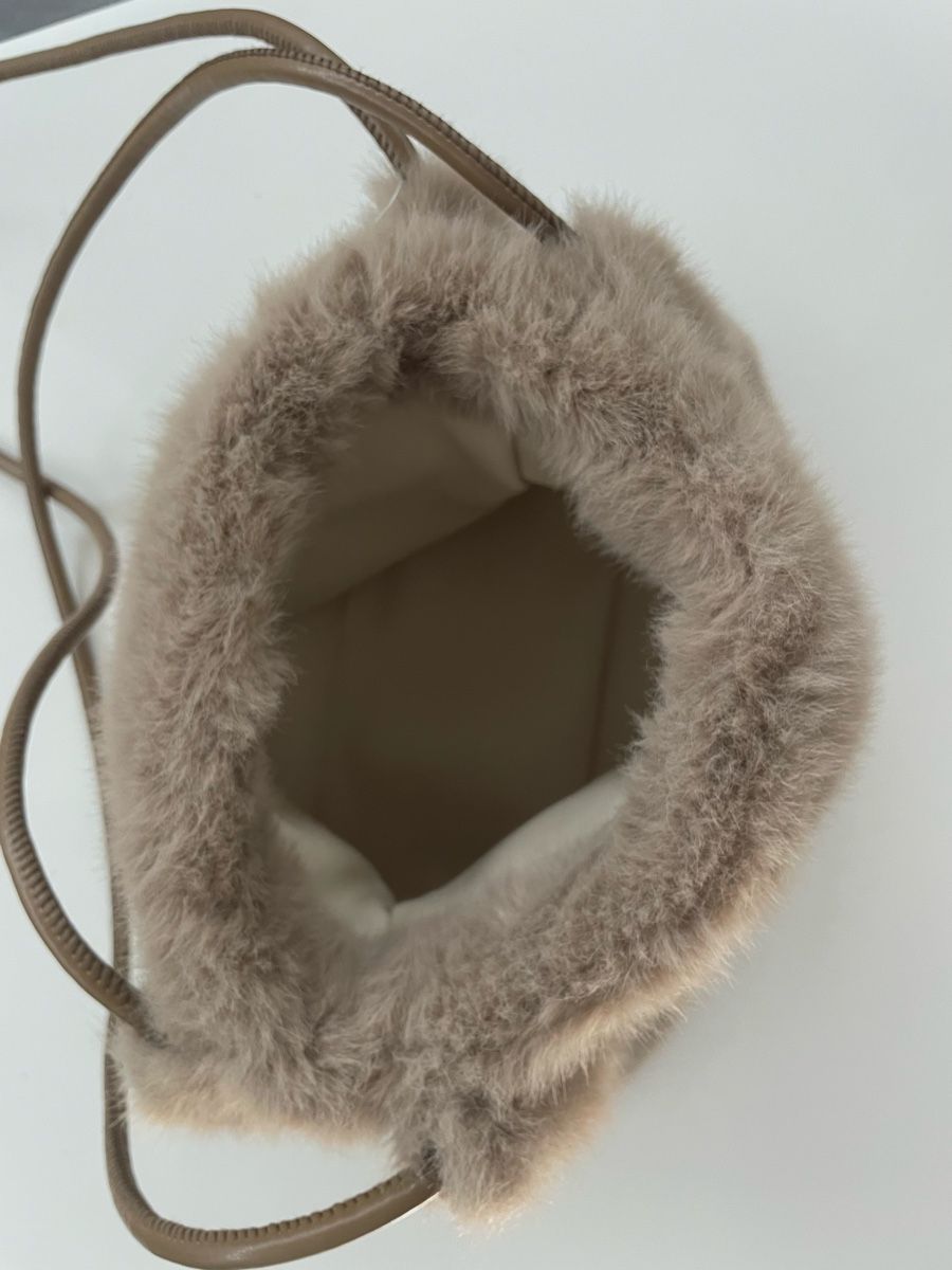Borse da donna: FLUFFLY SHOULDER BAG – Nuovo (secondo la descrizione) da Ziefen venduto da Elar_store 3