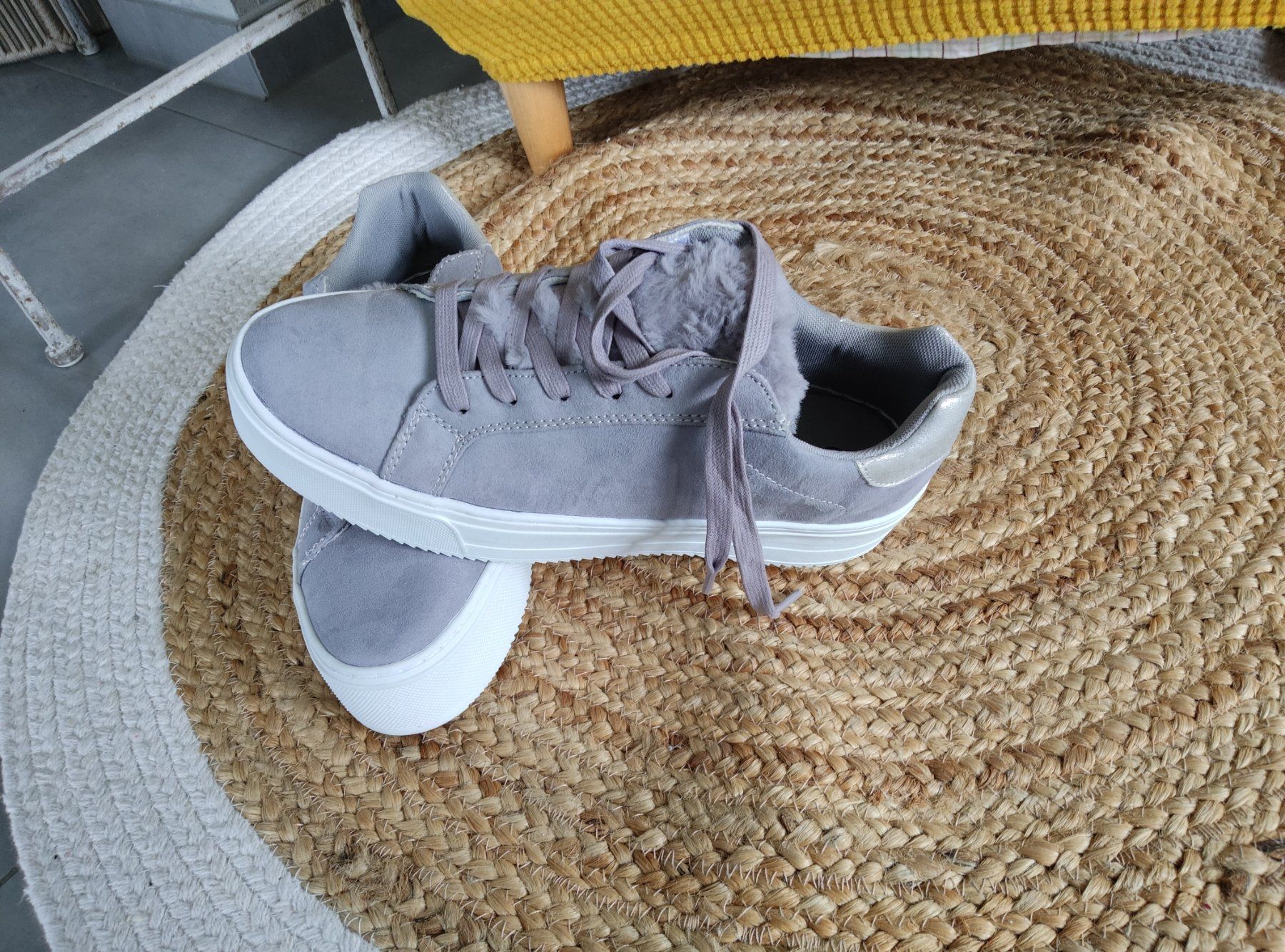 Damenschuhe: Basket grises – Neu und originalverpackt aus Vicques von prairie0809