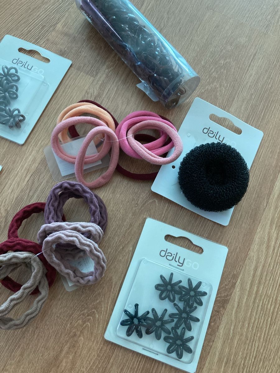 Accessoires pour cheveux: Diverse Haargummi Sets – Neuf avec emballage d'origine à Emmenbrücke par JJ_89 2