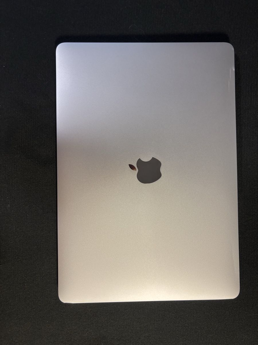 Apple Portables: Macbook Air A1932 – Défectueux à Vicques par samyboy