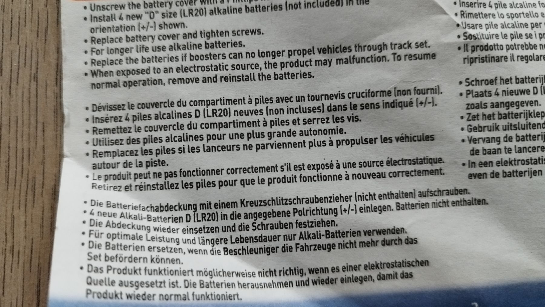 Hot Wheels Giocattoli: HotWheels - Rennbahn mit Batterie  – Usato da Niederbipp venduto da noirblanc1 4