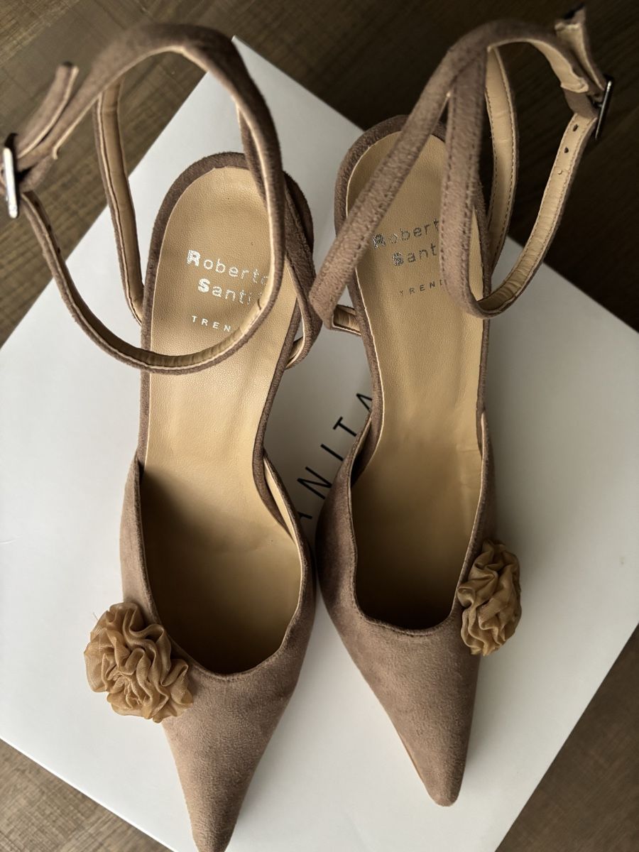 Chaussures femmes: Schuhen – Neuf (Voir description) à Wichtrach par oem_7glc 1