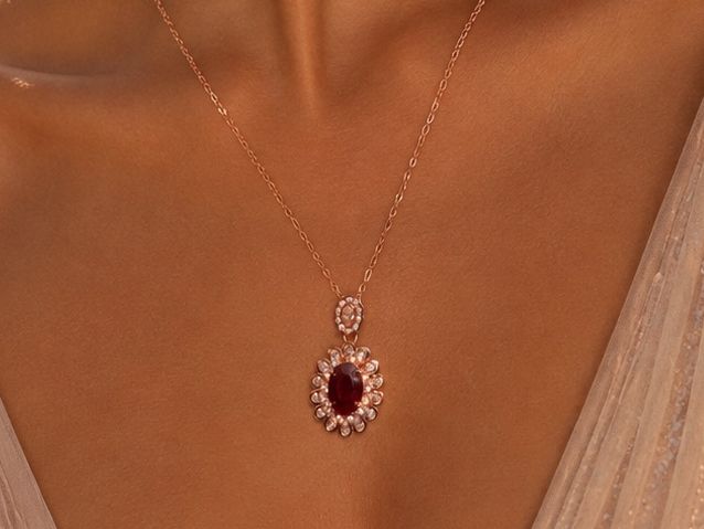 Catenine: Collier Passion Rubis – Nuovo e nell'imballaggio originale da St-Maurice venduto da Sandrinette123 1
