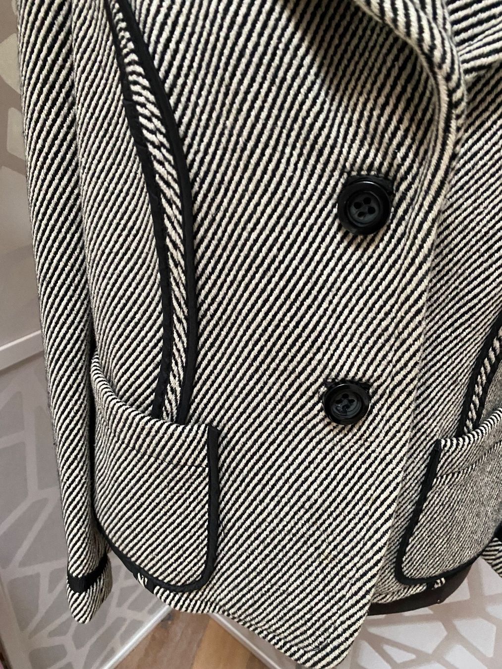 Giacche: Beautiful wool jacket, UK16, FR44 – Nuovo (secondo la descrizione) da Grund b. Gstaad venduto da PlageNeige 1