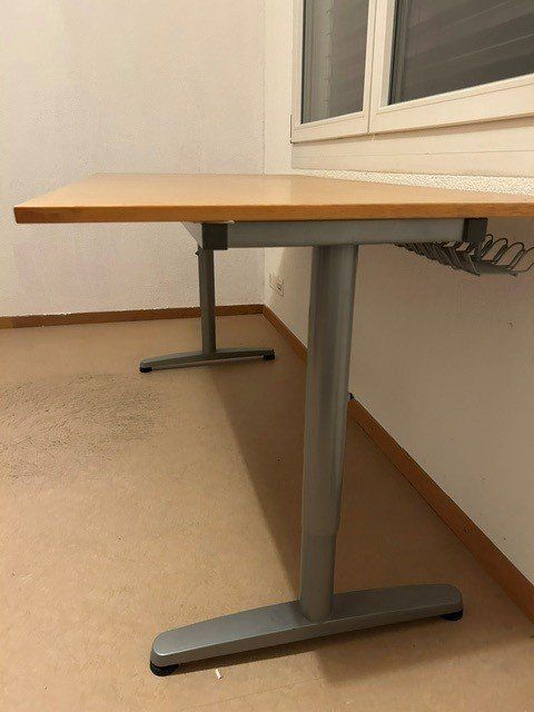 Ikea Schreibtische: Schreibtisch IKEA Galant – Gebraucht aus Wangen SZ von maiebluemli 2