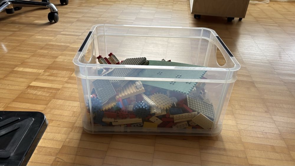 Lego Giocattoli: Lego mit Kiste – Usato da Bauen venduto da planzerd 1