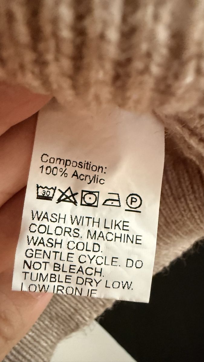 Maglioni & Felpe: Pullover bauchfrei, Grösse S – Nuovo (secondo la descrizione) da Thun venduto da tat_zb9b 1