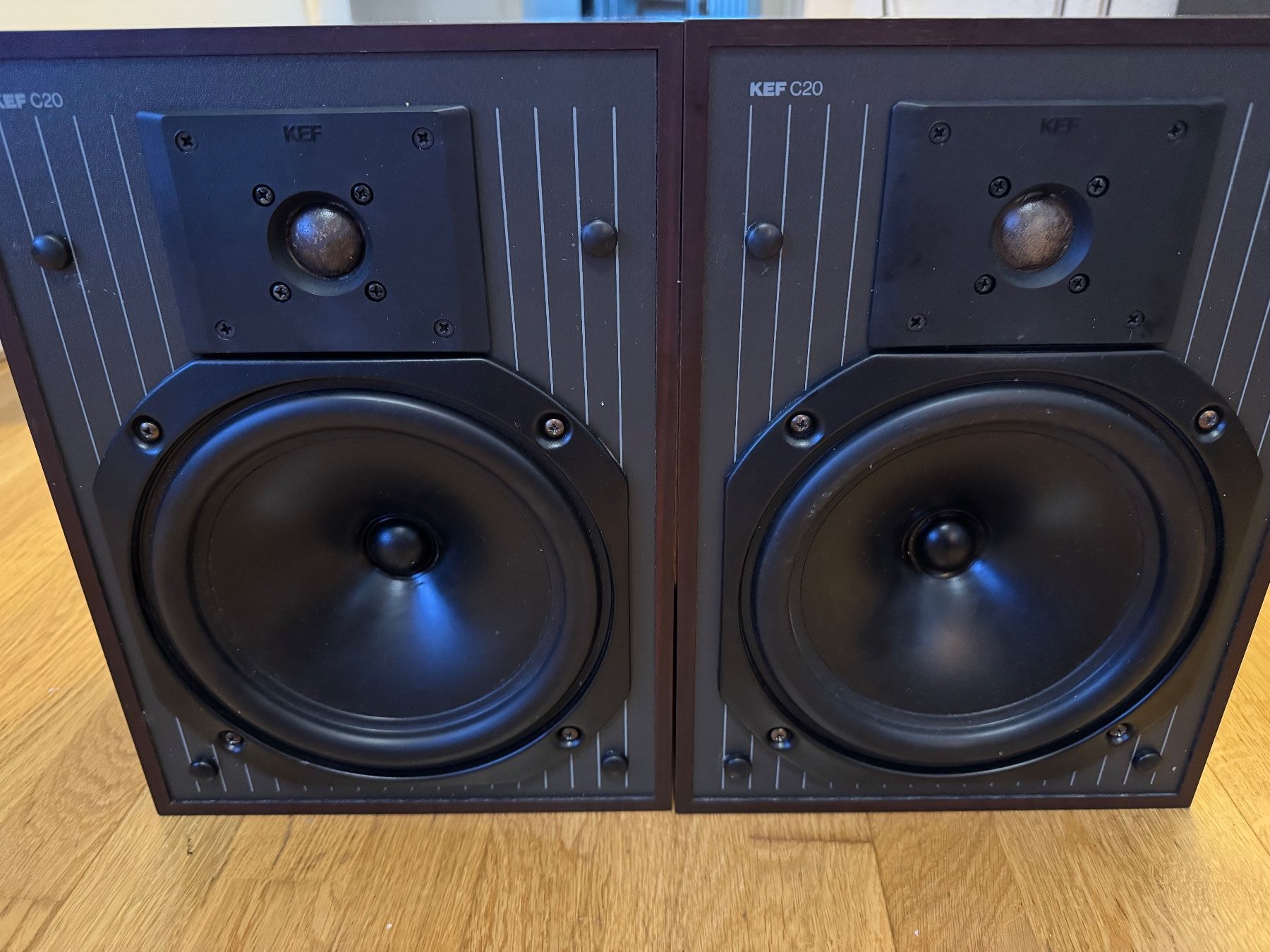 Haut-parleurs: KEF C20 – D'occasion à Trimbach par mej_njj9