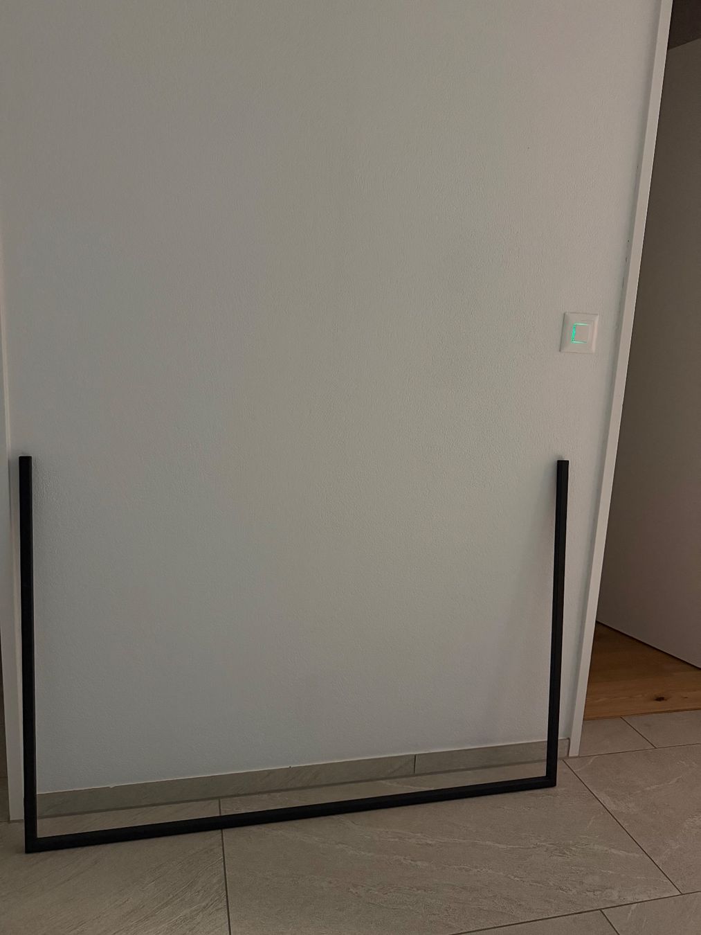 Metallbude Guardaroba: KLEIDERSTANGE ”RUBI” schwarz 120*80 – Usato da Rikon im Tösstal venduto da tanjastella12 3
