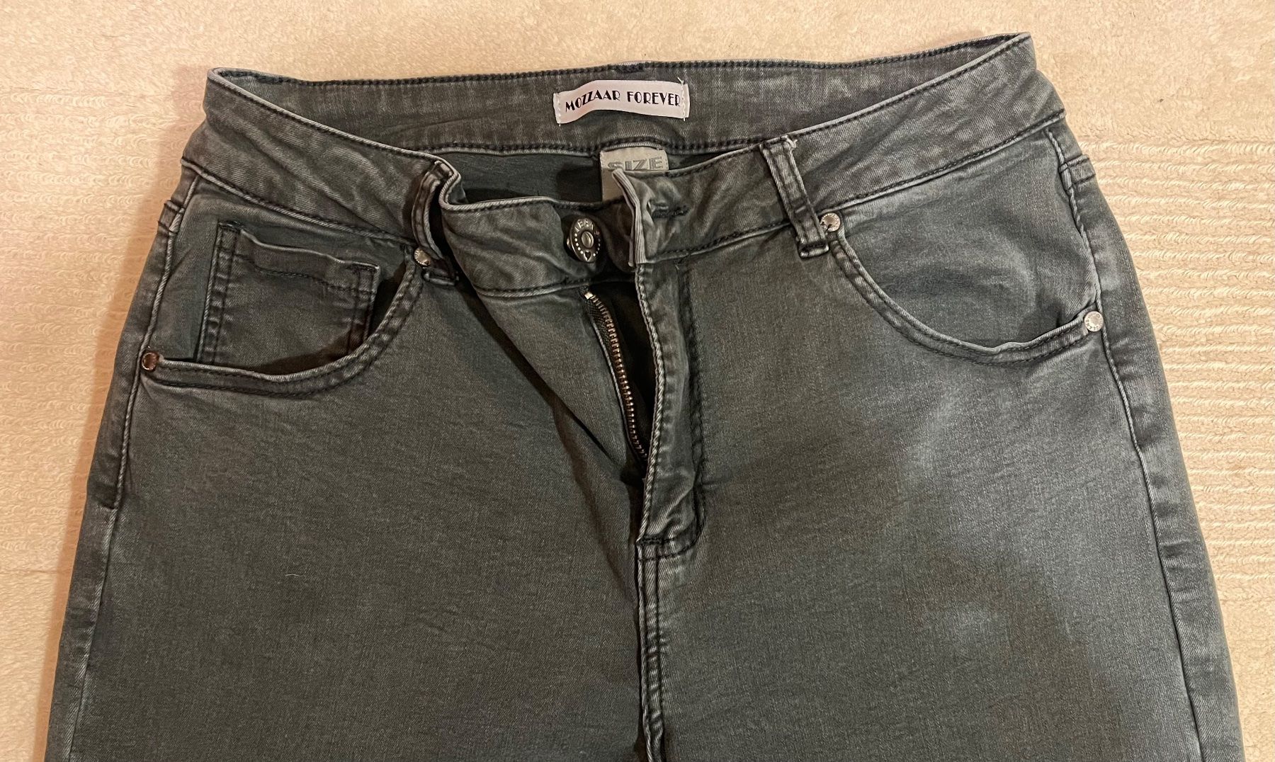 Jeans: Wunderschöne Jeans mit Glitzer – Gebraucht aus Endingen von chocosweet 2