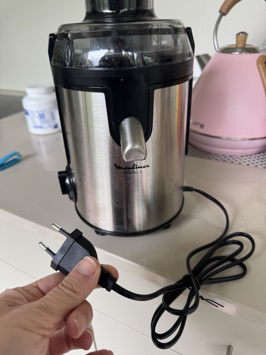 Moulinex Elettrodomestici da cucina: Moulinex Frutelia+ Juicer - Excellent Condition – Nuovo (secondo la descrizione) da Zürich venduto da alieacelina 1