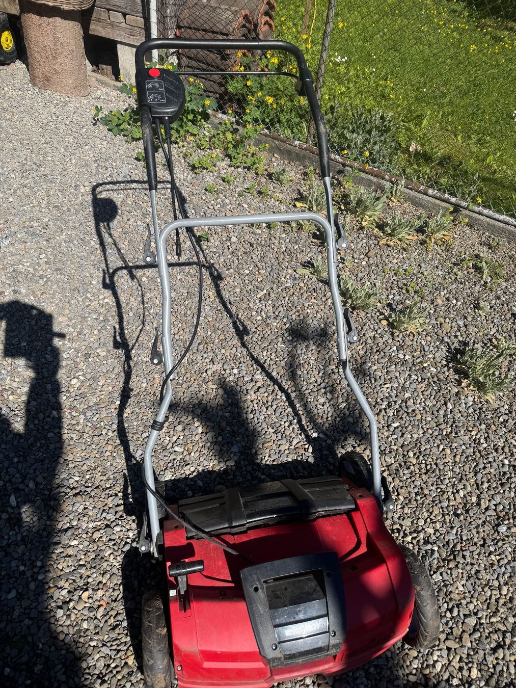 Einhell Attrezzi per la lavorazione del suolo: Einhell GE-SA 1640 Vertikutierer – Difettoso da Bünzen venduto da Voegi8