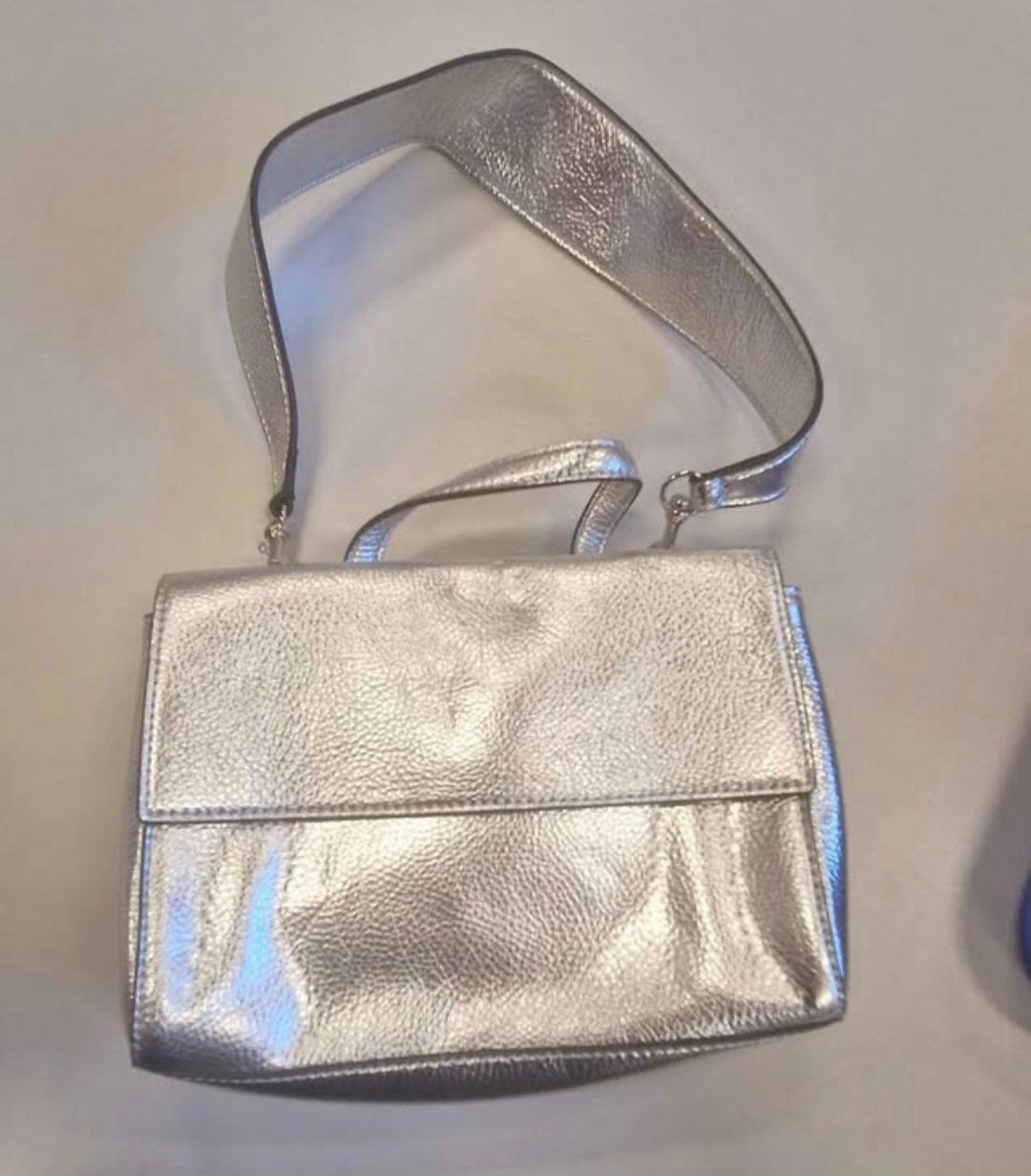 Guess Borse da donna: Sac a main Guess – Nuovo (secondo la descrizione) da Sonceboz-Sombeval venduto da ser_7cxw 2