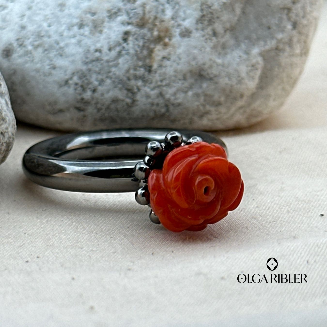 Olga Ribler Ringe: Edelstahl 4 mm  Ring mit Korallenrose,  Ringgrösse 60 – Neu (gemäss Beschreibung) aus Luzern von Schmuckoutlet 6
