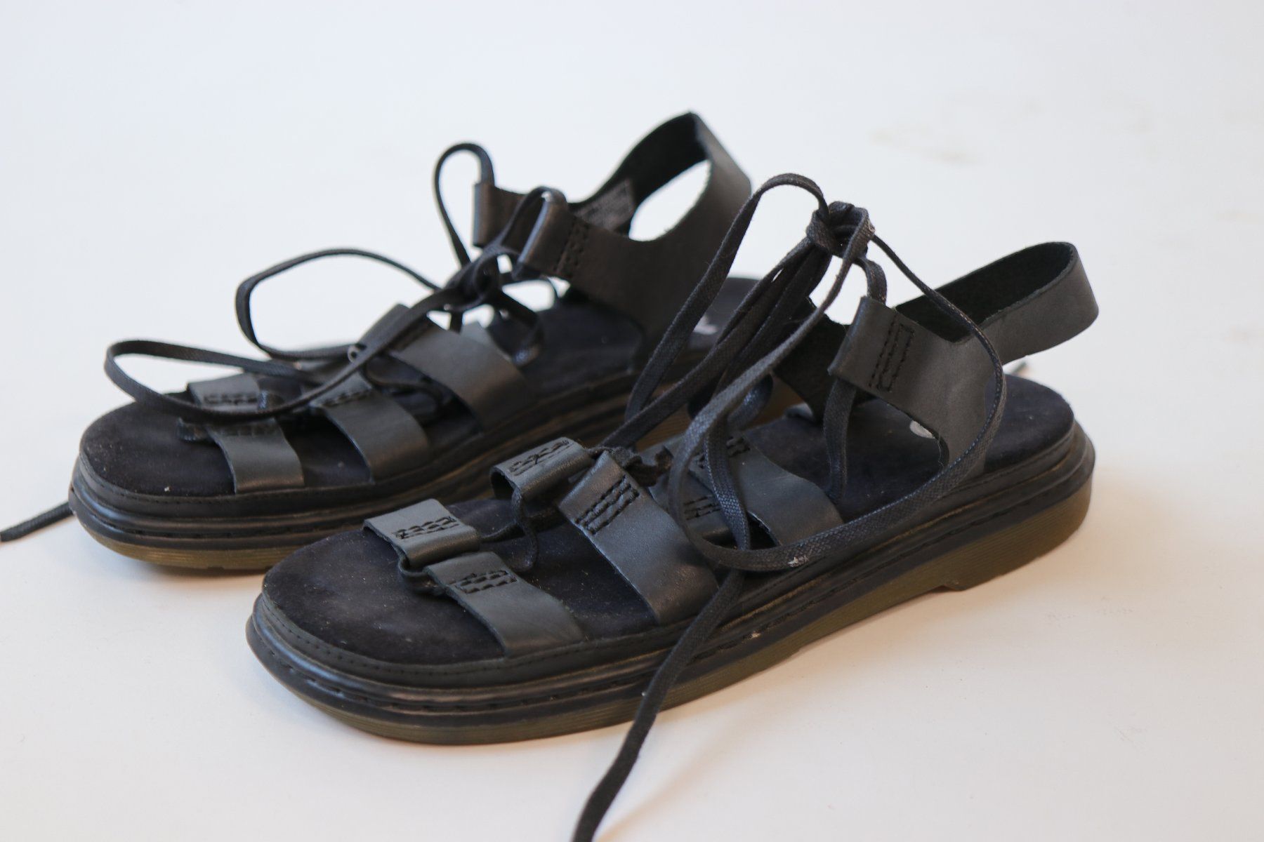 Dr. Martens Scarpe da donna: Dr.Martens Black leather Sandals - Size 39 / Gr.39 – Usato da Hombrechtikon venduto da BAZ-Vintage