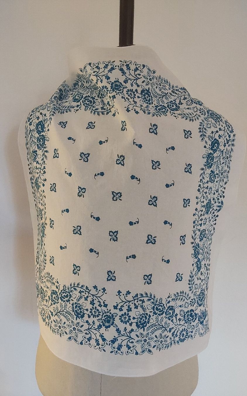 Foulards & écharpes: Baumwolltuch quadratisch – Neuf (Voir description) à Köniz par scopello12 1