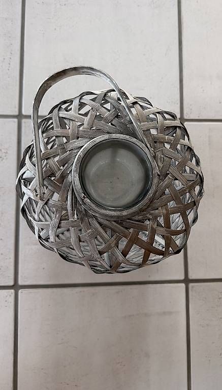 Lanternes: Dekorative Laterne mit Glaseinsatz  CHF 28.- – D'occasion à Zumikon par Fahrgaestin 2