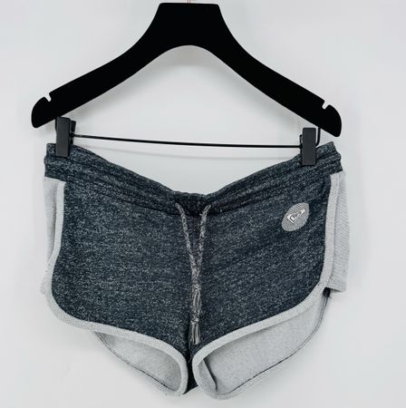 # WOMAN - Shorts Gr. S - ROXY #