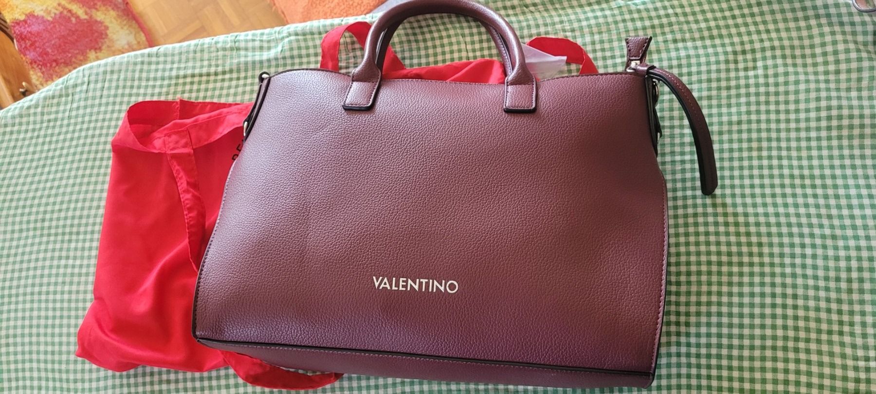 Valentino Taschen für Damen: Sac Valentino – Neu und originalverpackt aus la tour-de-peilz von Hibou82