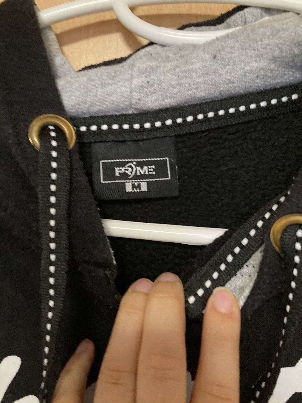 Maglioni & Felpe: Sweater schwarz Gr. M – Usato da Thun venduto da Vans_98 2