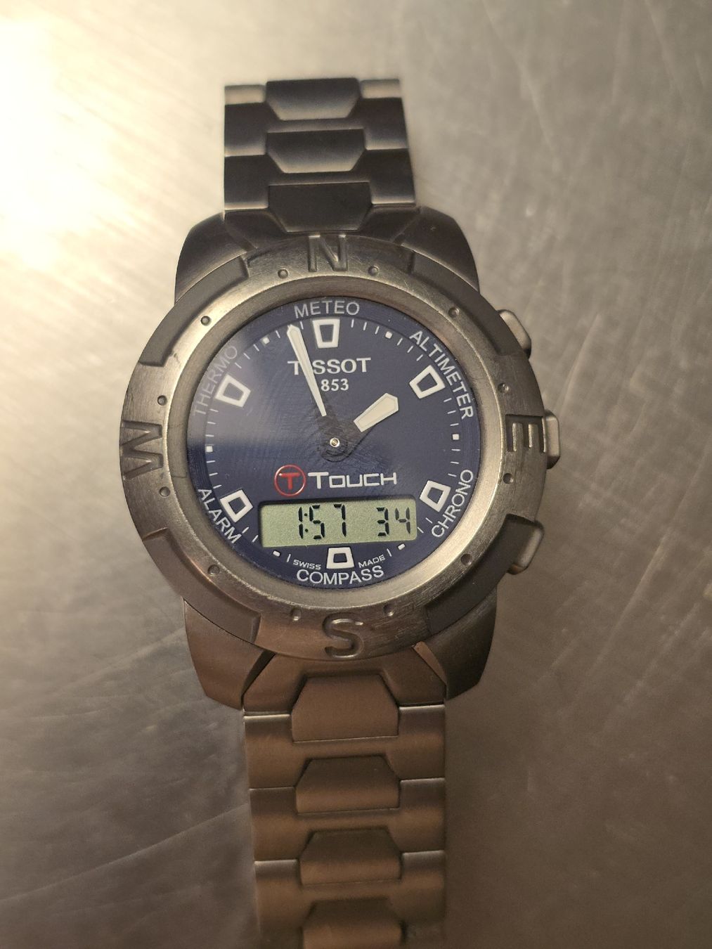 Tissot Montres: Blue dial 41mm Tissot t touch 252 352 – D'occasion à Satigny par Baazarbaron 1