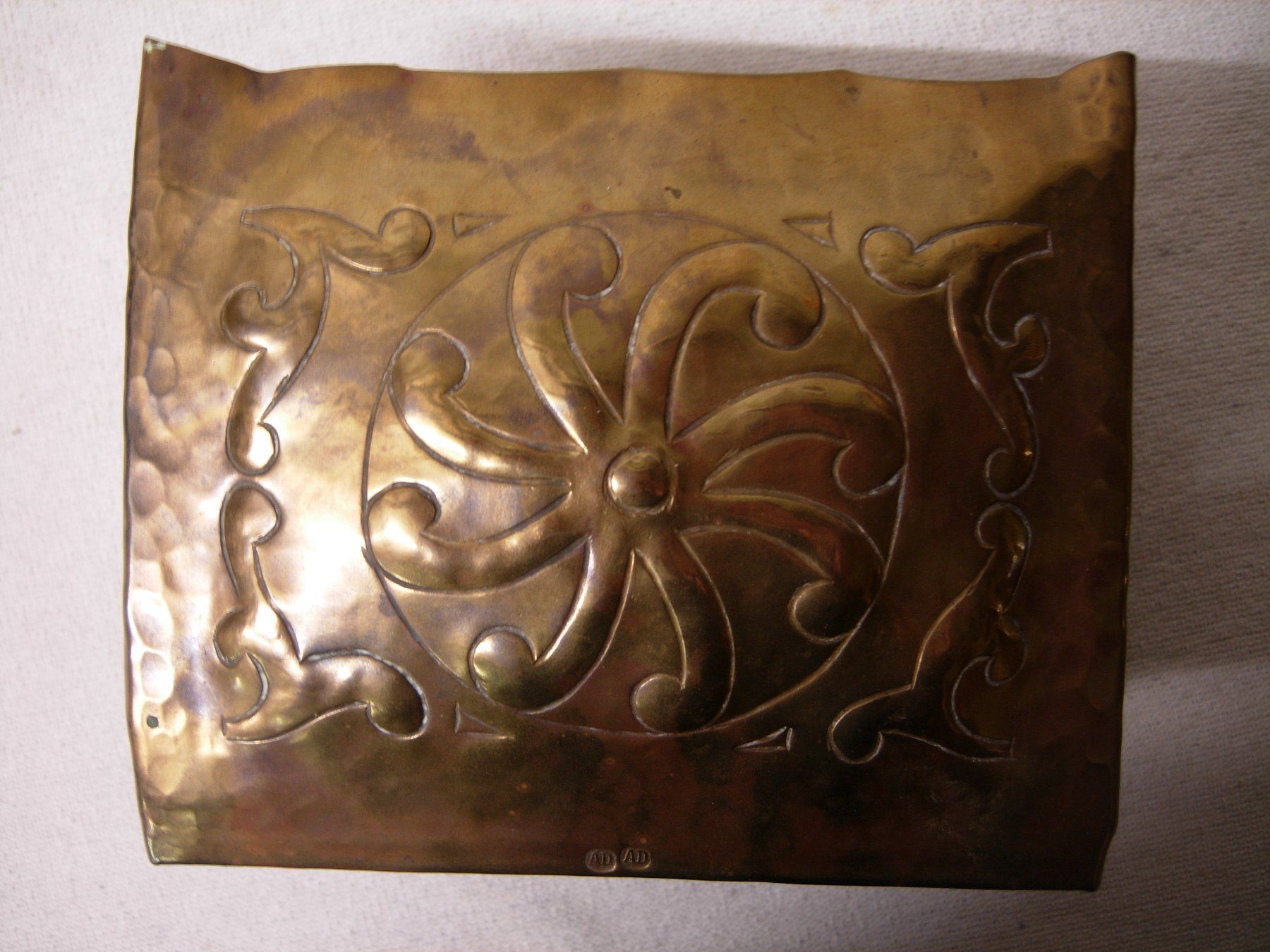 Pots: Art Deco Deckel-Dose um1925-Messing – D'occasion à Luzern par Lucernauno 2