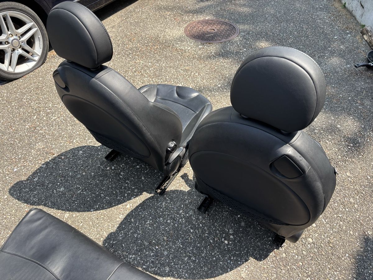 Mini Toutes les pièces auto: Mini Cooper R56 intérieur cuir  – D'occasion à Mézières VD par P-M-C 6
